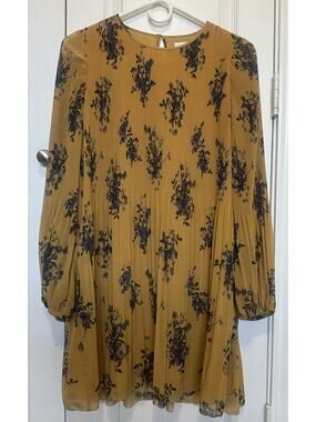 Aritzia Wilfred Daydreamer Mini Dress Yellow Long Sleeve pleated chiffon XS